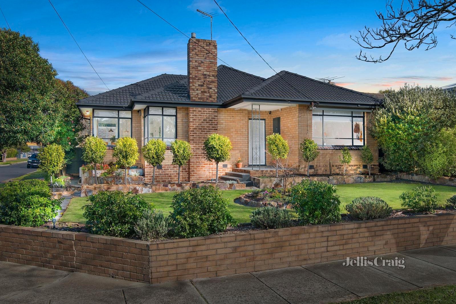 14 Greenview Court, Bentleigh East image 1