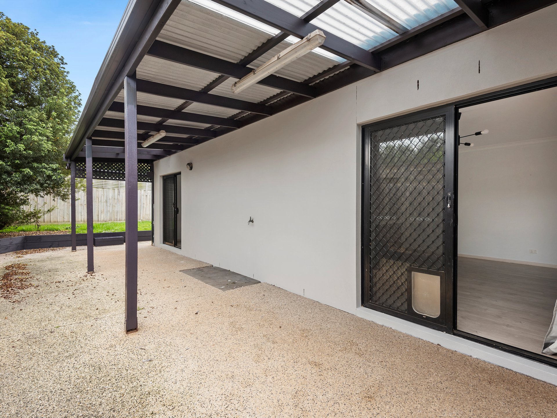 Property Gallery Thumbnail 7