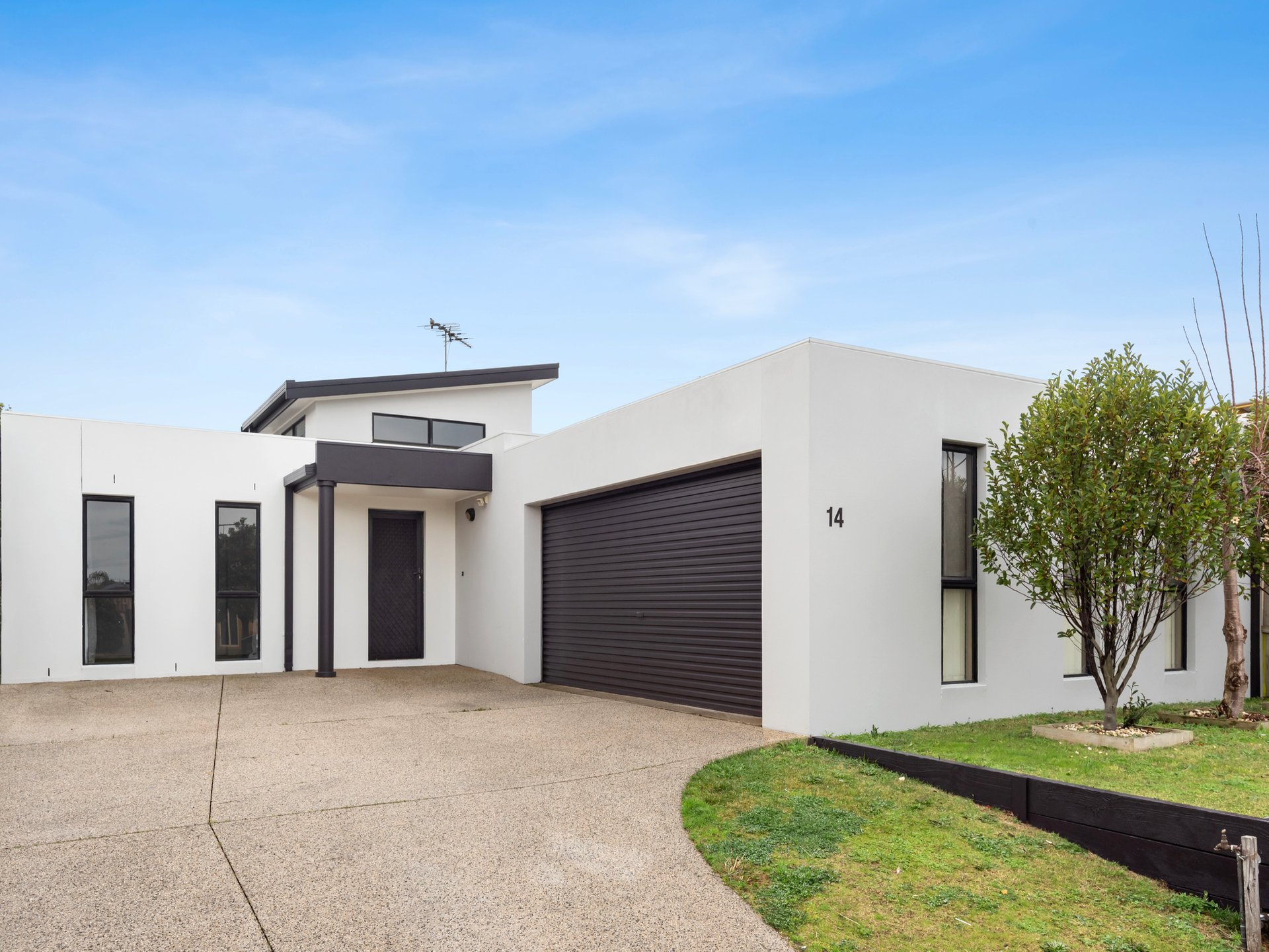 Property Gallery - Main Image