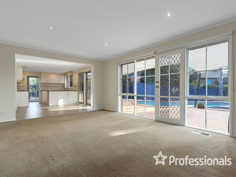 14 Grose Court, Croydon Hills image 5