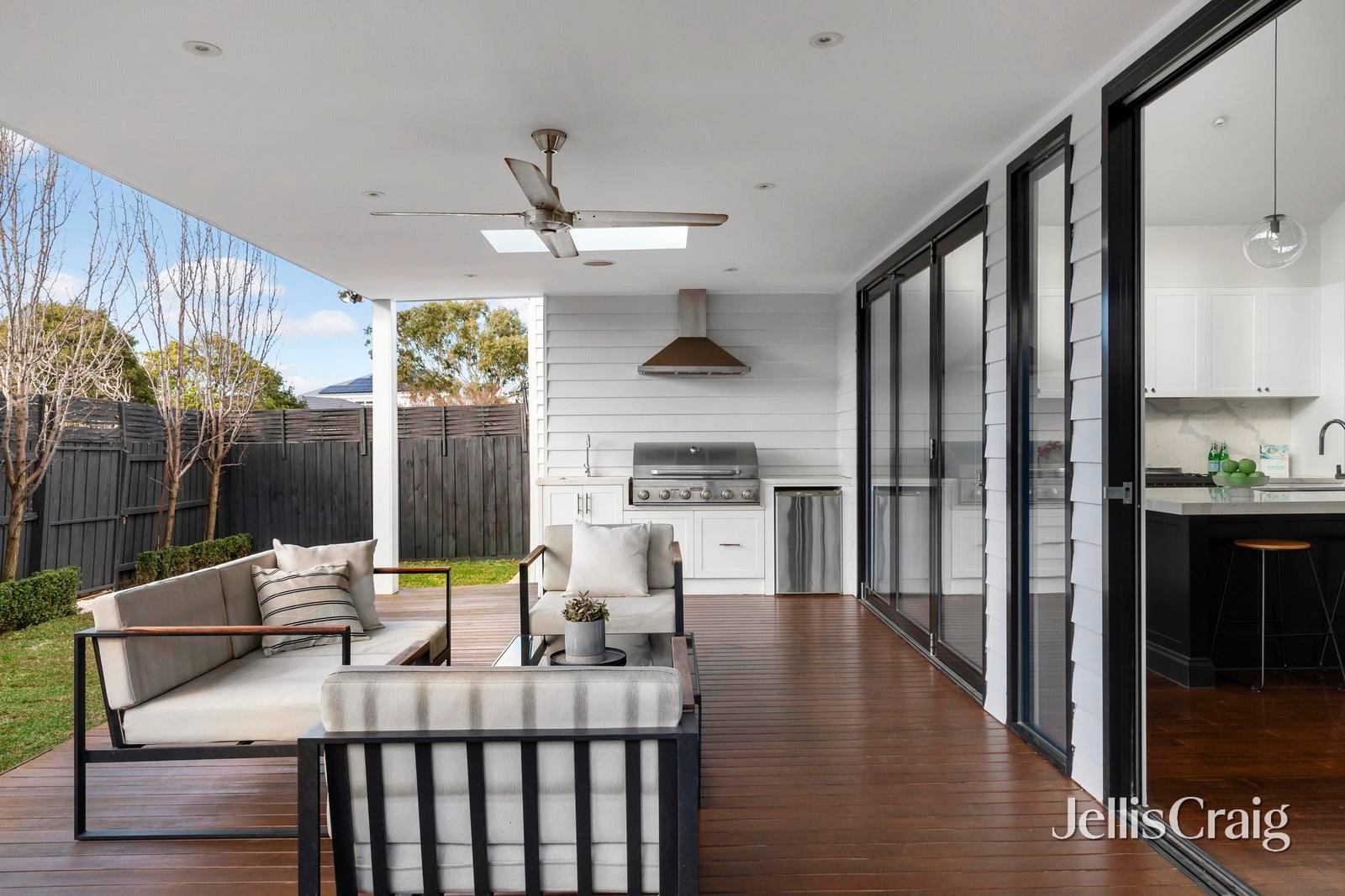 14 Gungarlan Drive, Keilor East image 9
