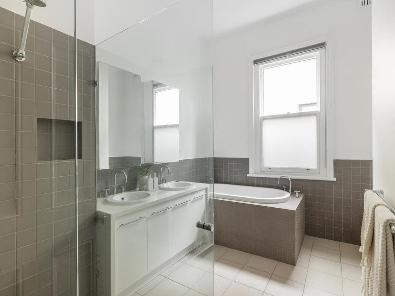 14 Haines Street, Hawthorn image 6