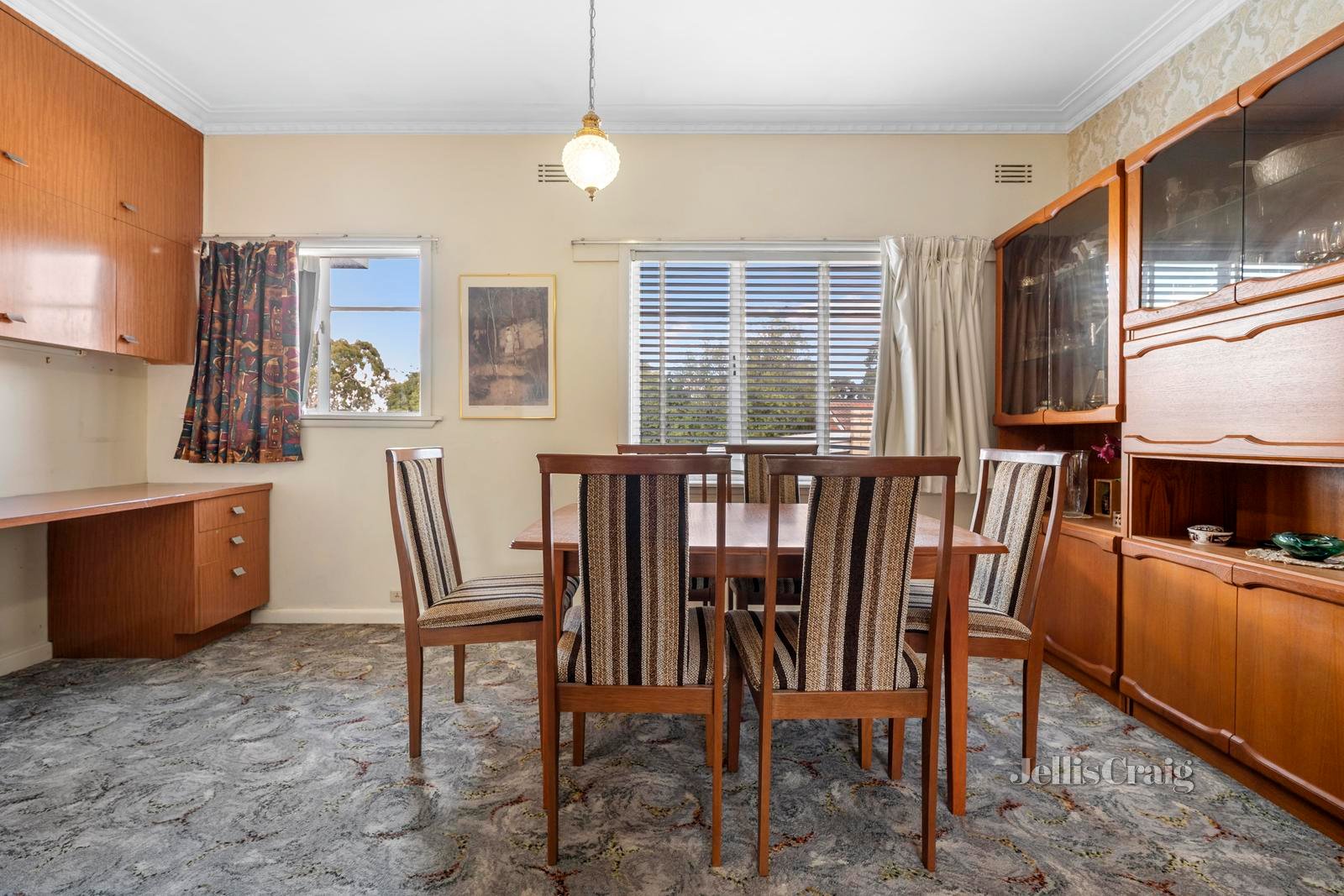 14 Hamilton Avenue, Blackburn image 4