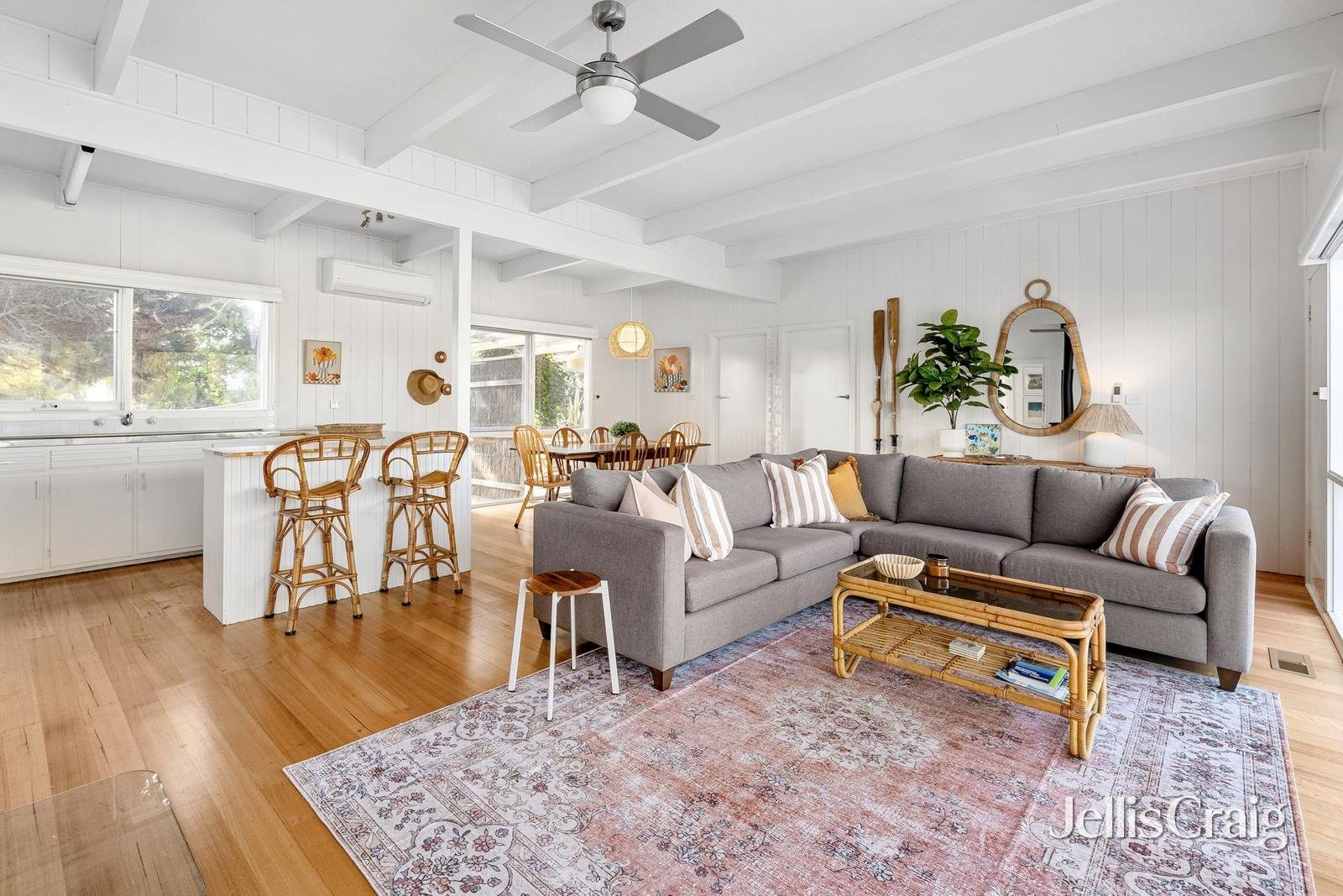 14 Heather Avenue, Sorrento image 2