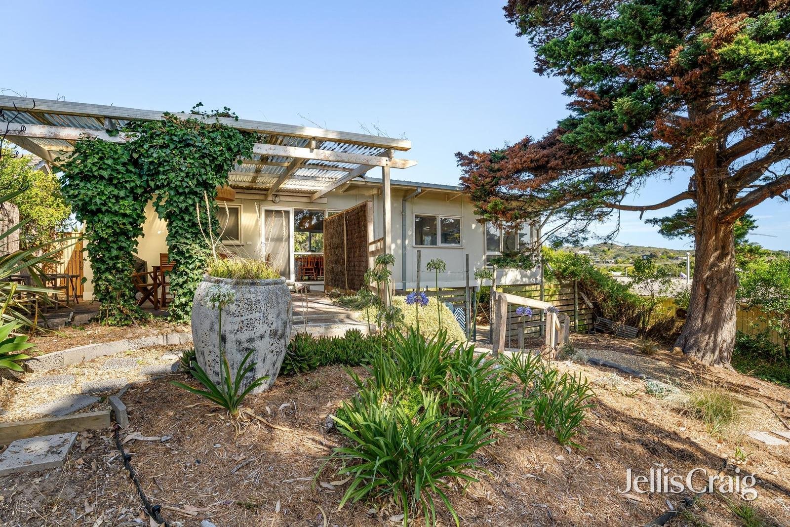 14 Heather Avenue, Sorrento image 9