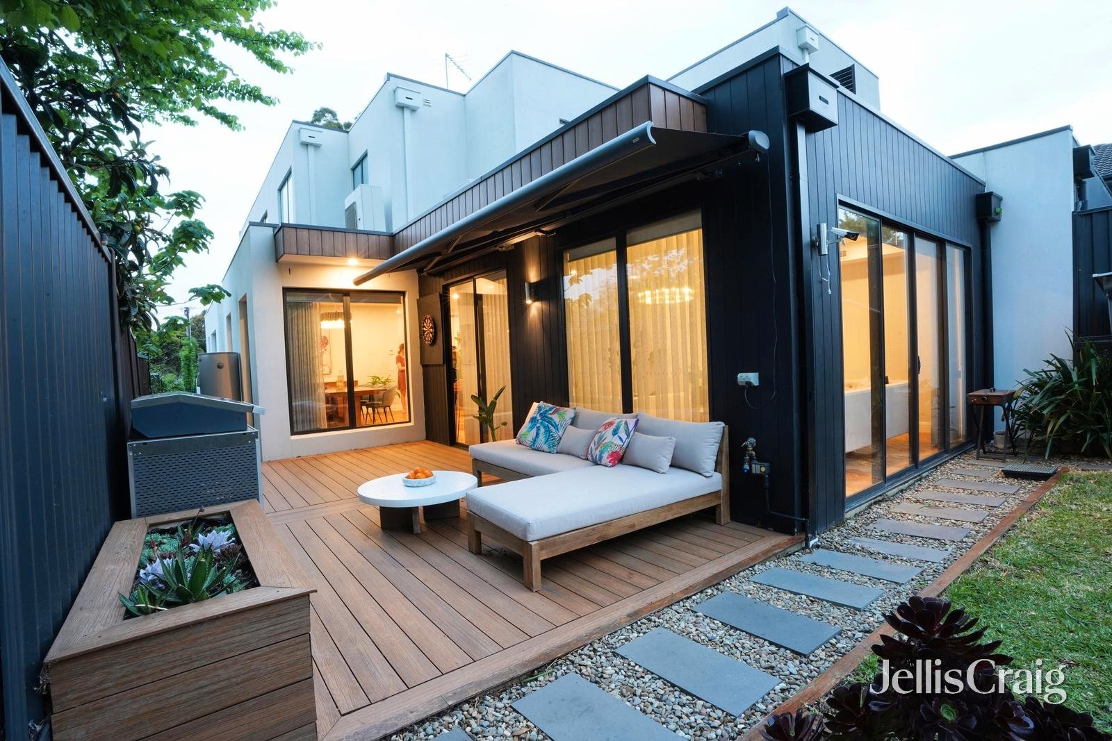 14 Heather Grove, Templestowe Lower image 16