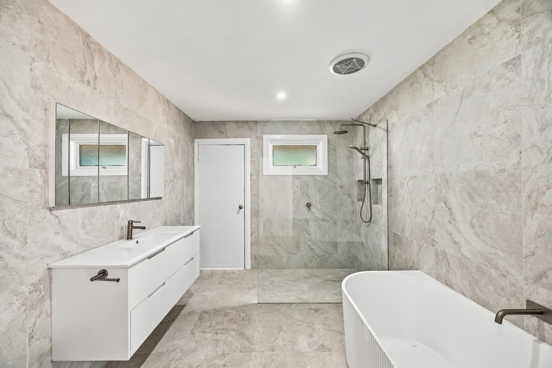 14 Hendra Grove, Ringwood image 5