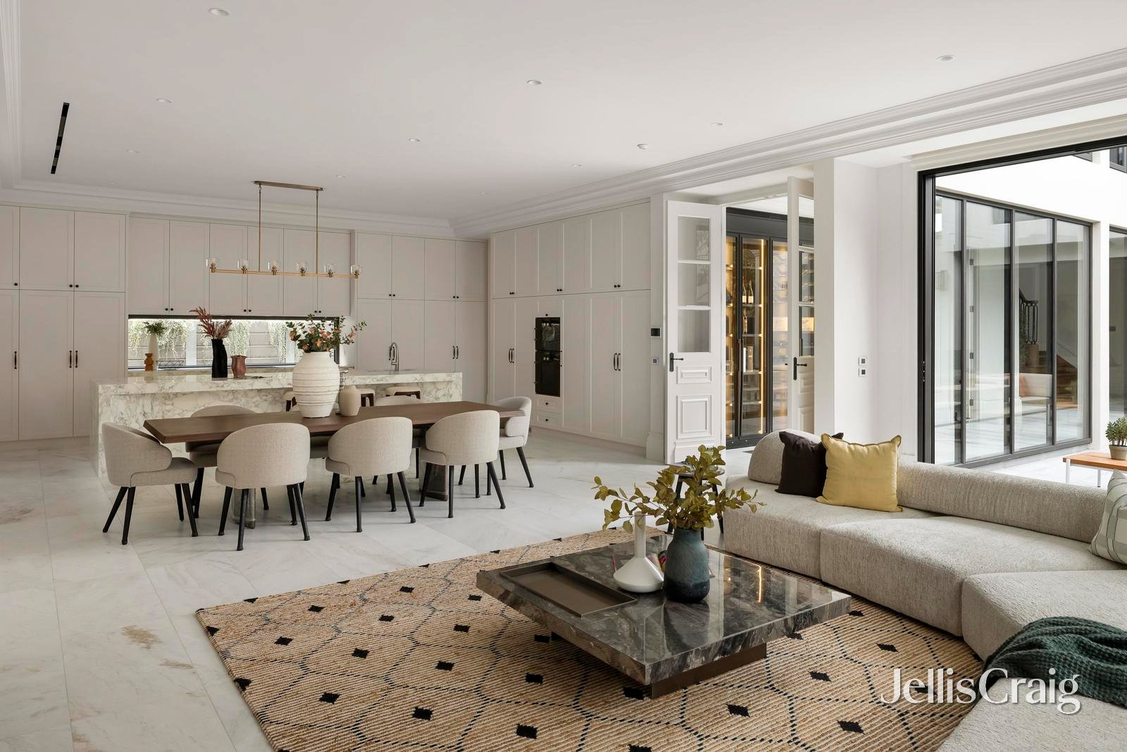 14 Henley Street, Balwyn image 5