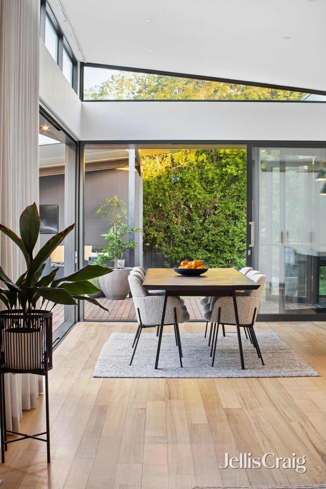 14 Herald Street, Cheltenham image 10