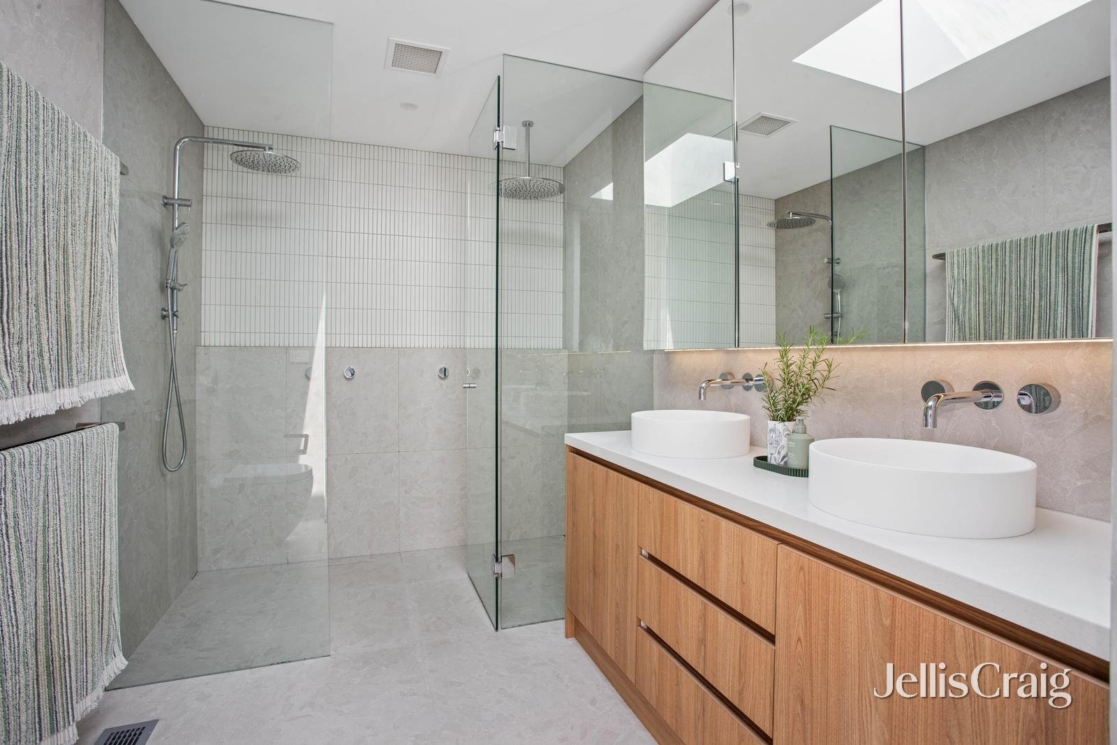 14 Herald Street, Cheltenham image 14