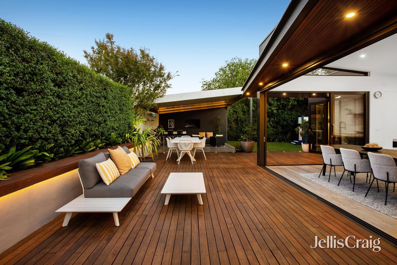 14 Herald Street, Cheltenham image 20