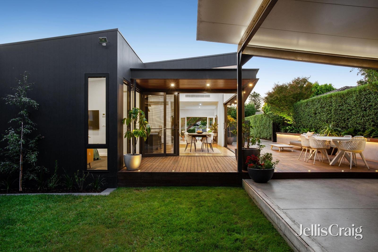 14 Herald Street, Cheltenham image 22