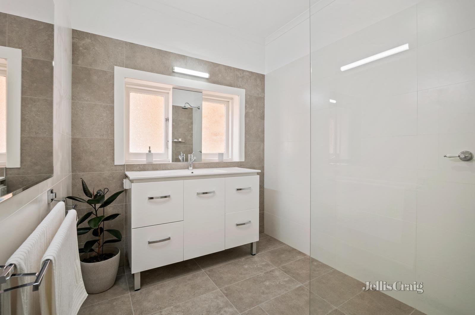 14 High Street, Lake Wendouree image 12