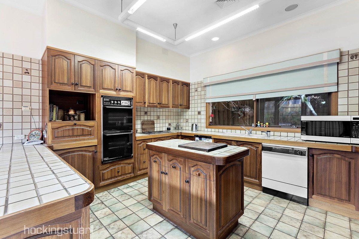14 Highbury Street, Balwyn North image 5