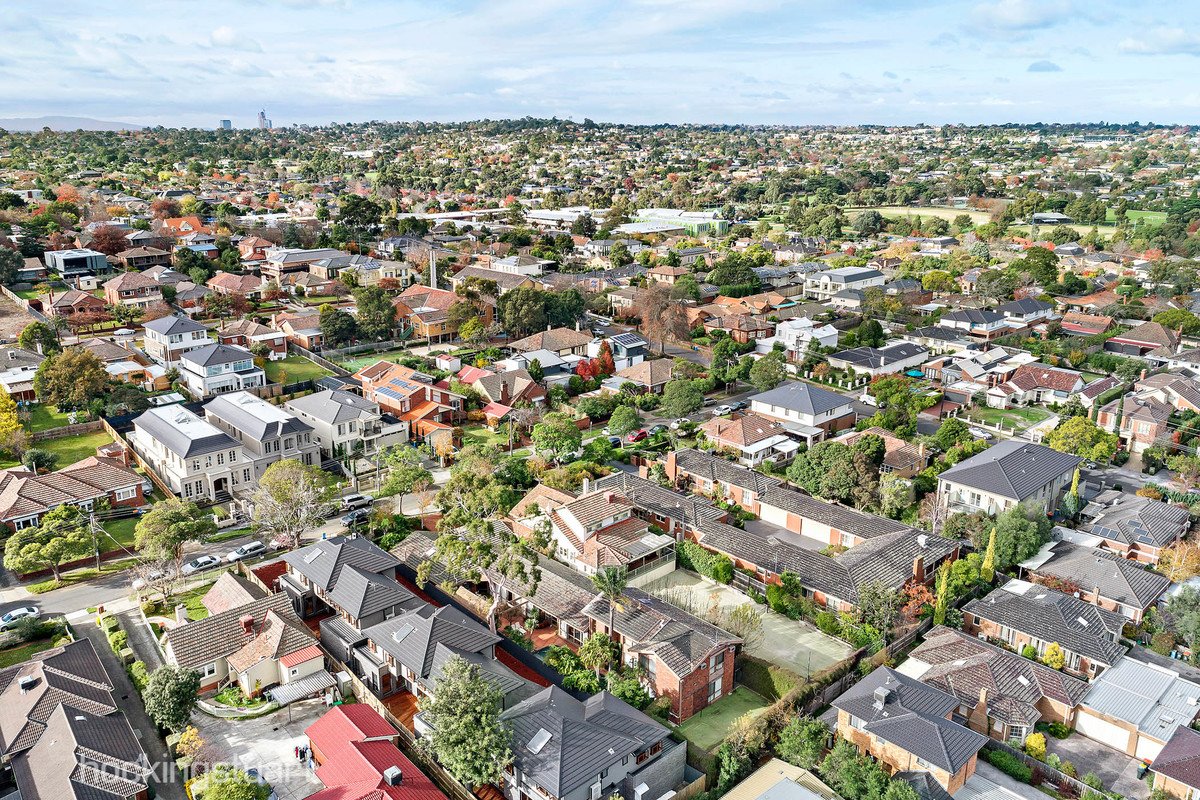 14 Highbury Street, Balwyn North image 15