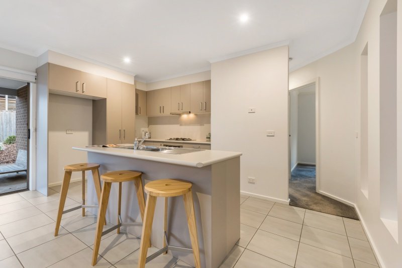 14 Hillclimb Drive, Leopold image 2