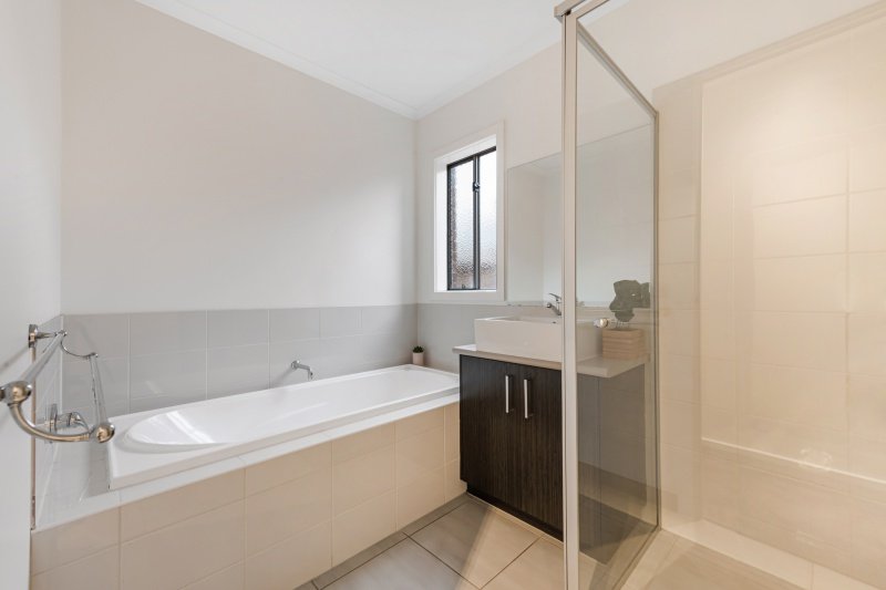 14 Hillclimb Drive, Leopold image 7