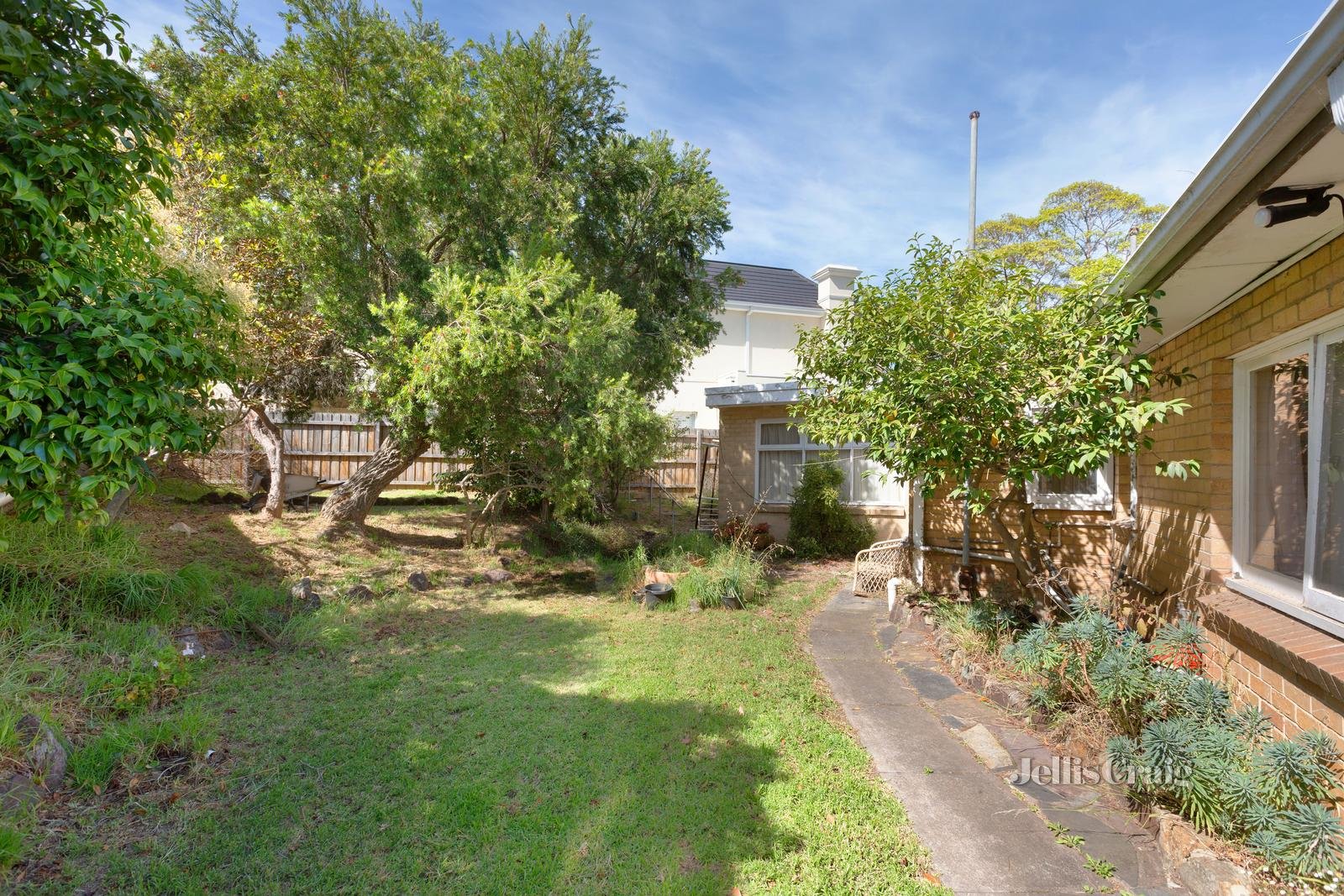 14 Hillview Road, Balwyn North image 8