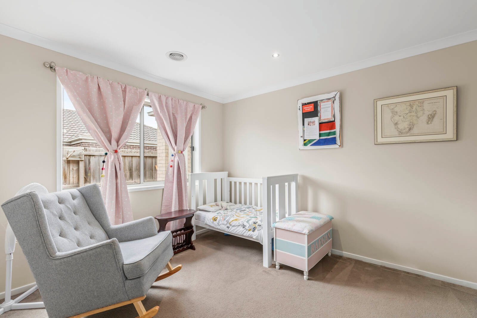 Property Gallery Thumbnail 9
