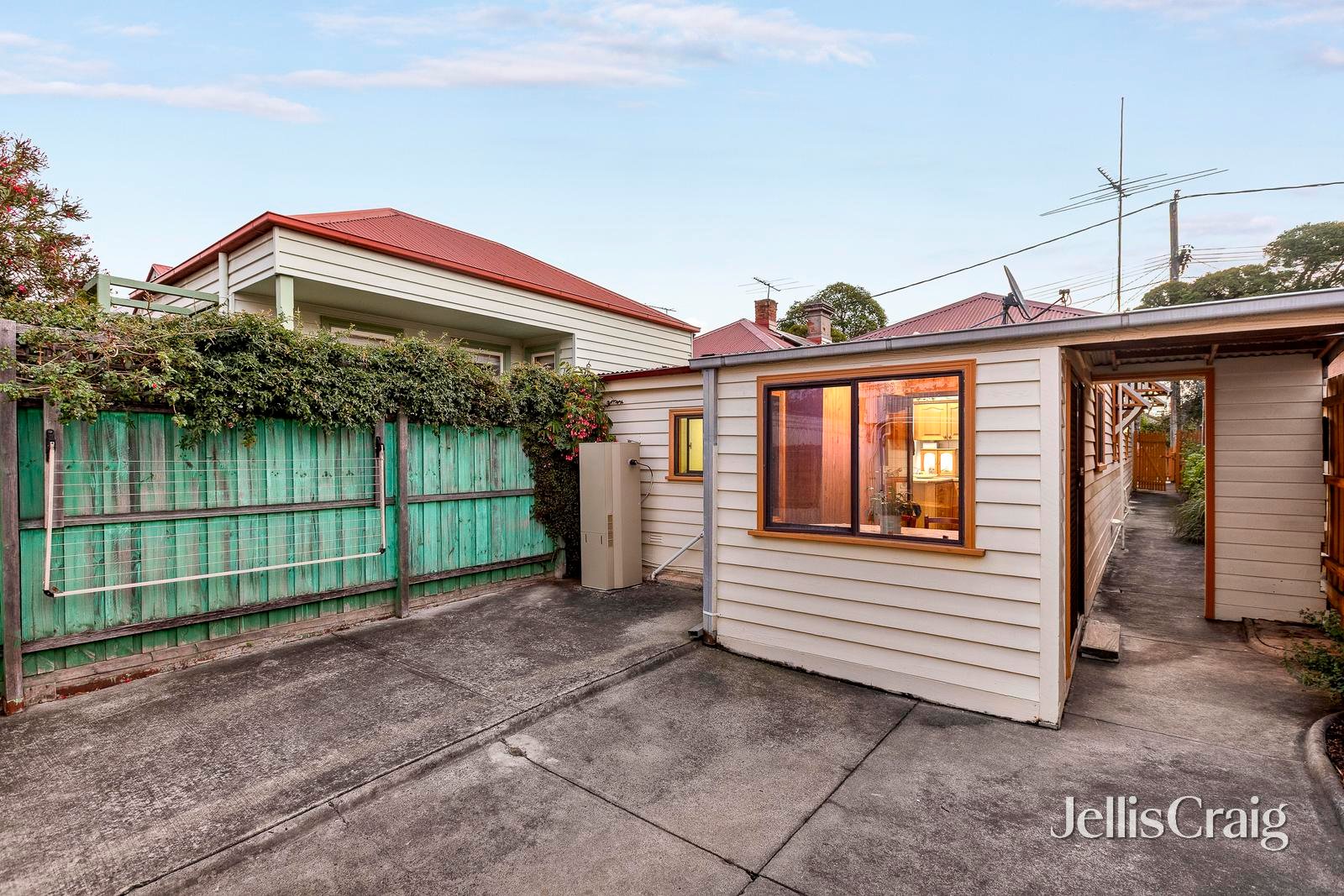 14 Howard Street, Brunswick image 9