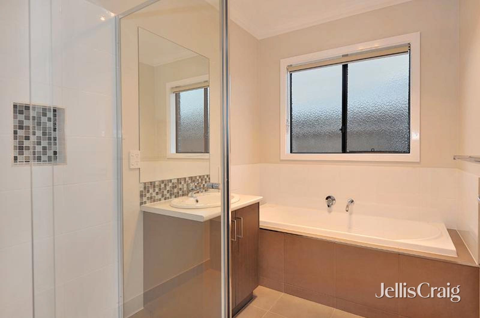 1/4 Howe Street, Miners Rest image 6