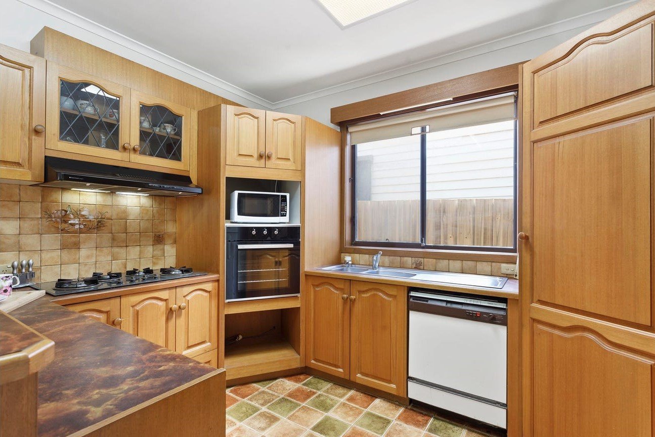 14 Huntley Street, Brighton image 2