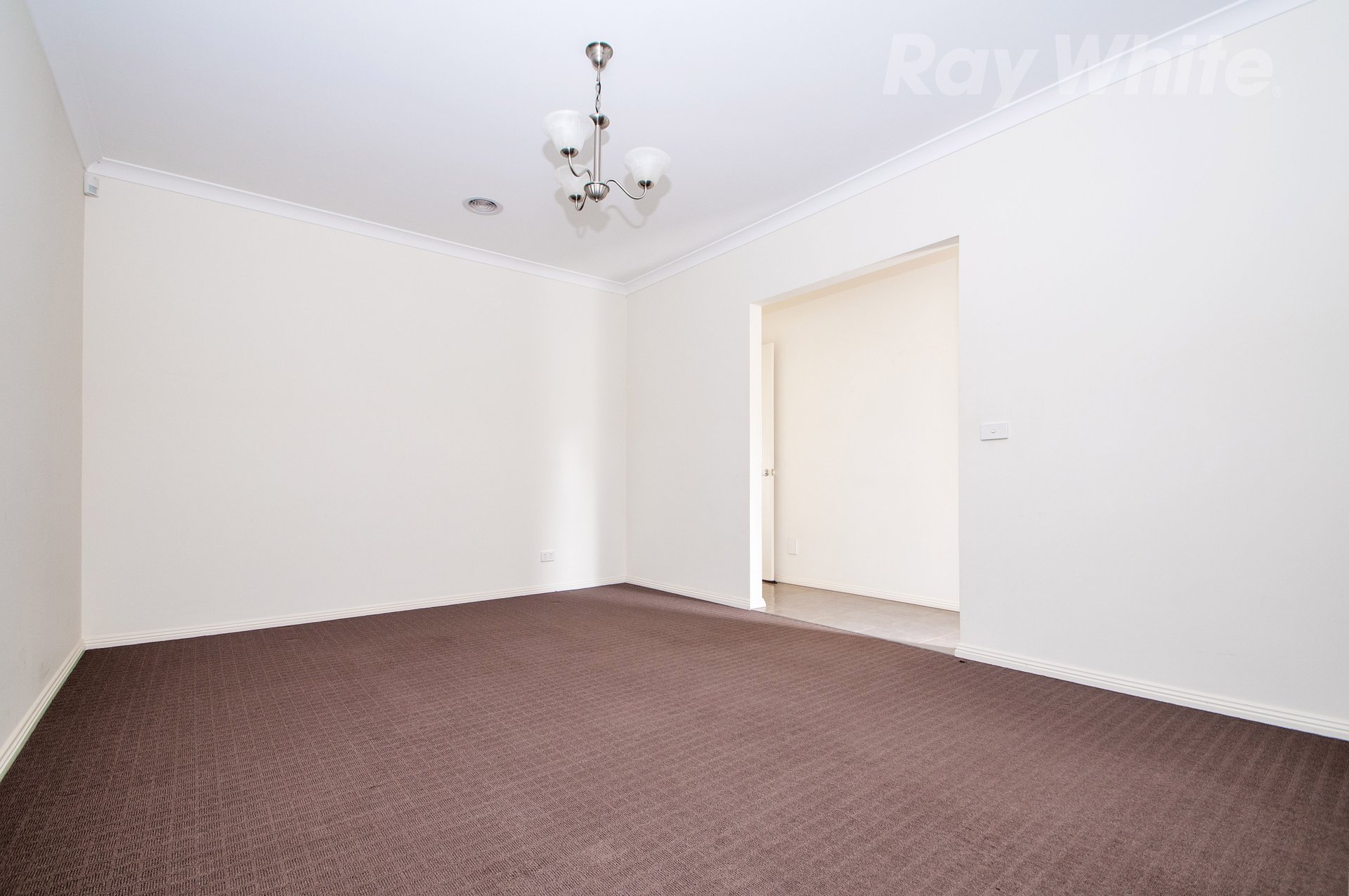14 HUNTLY AVE, Mooroolbark image 11
