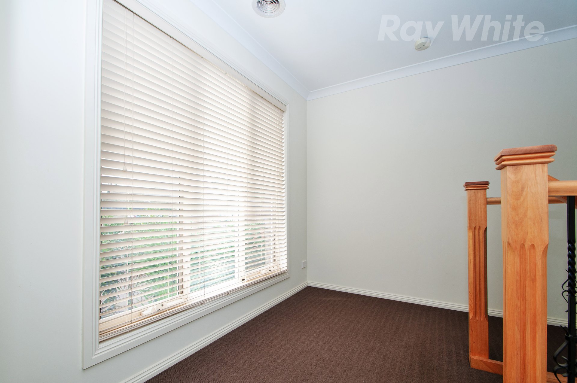 14 HUNTLY AVE, Mooroolbark image 14