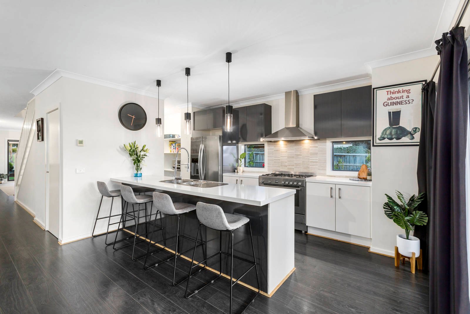 Property Gallery Thumbnail 8