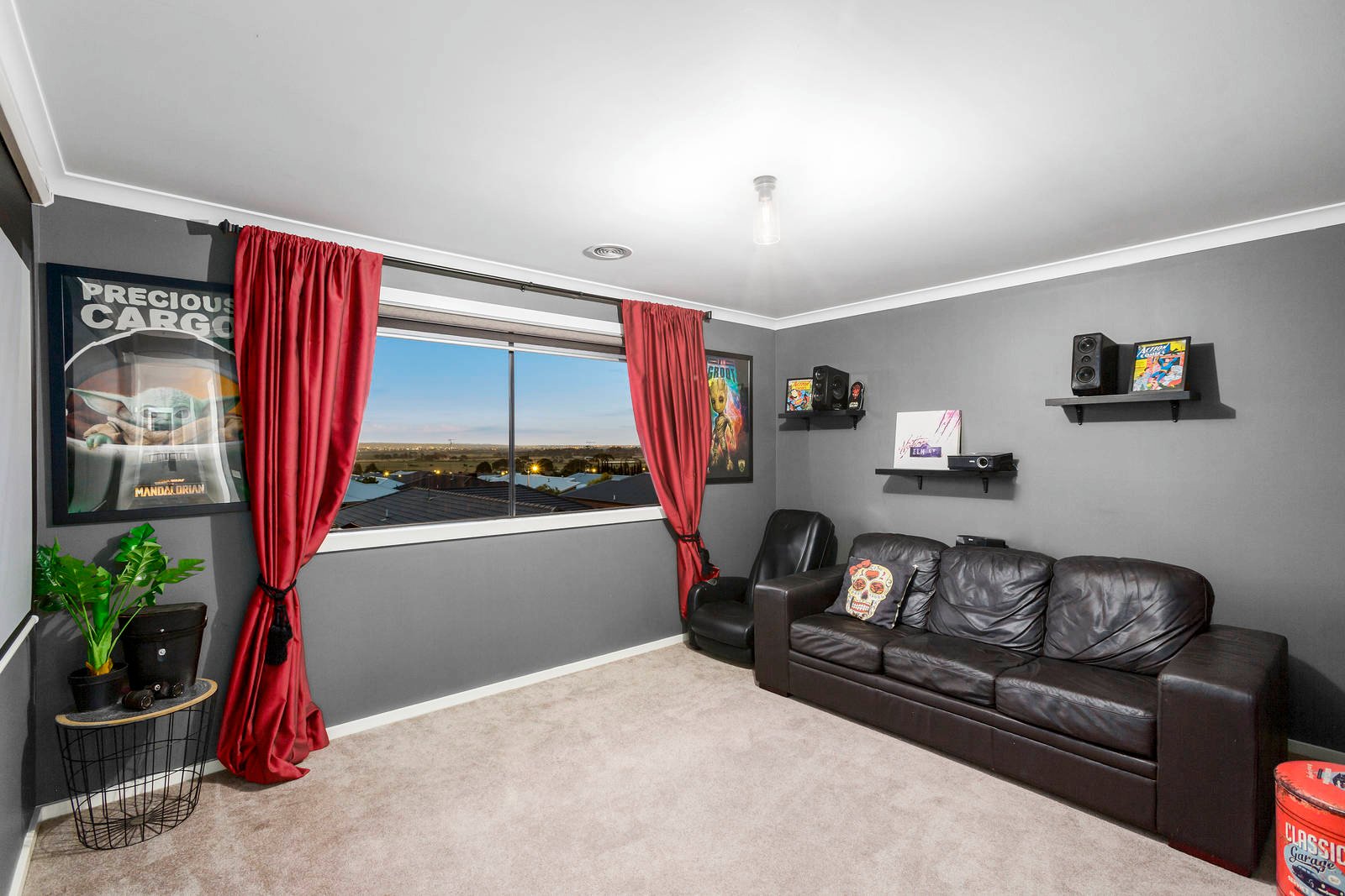 Property Gallery Thumbnail 12