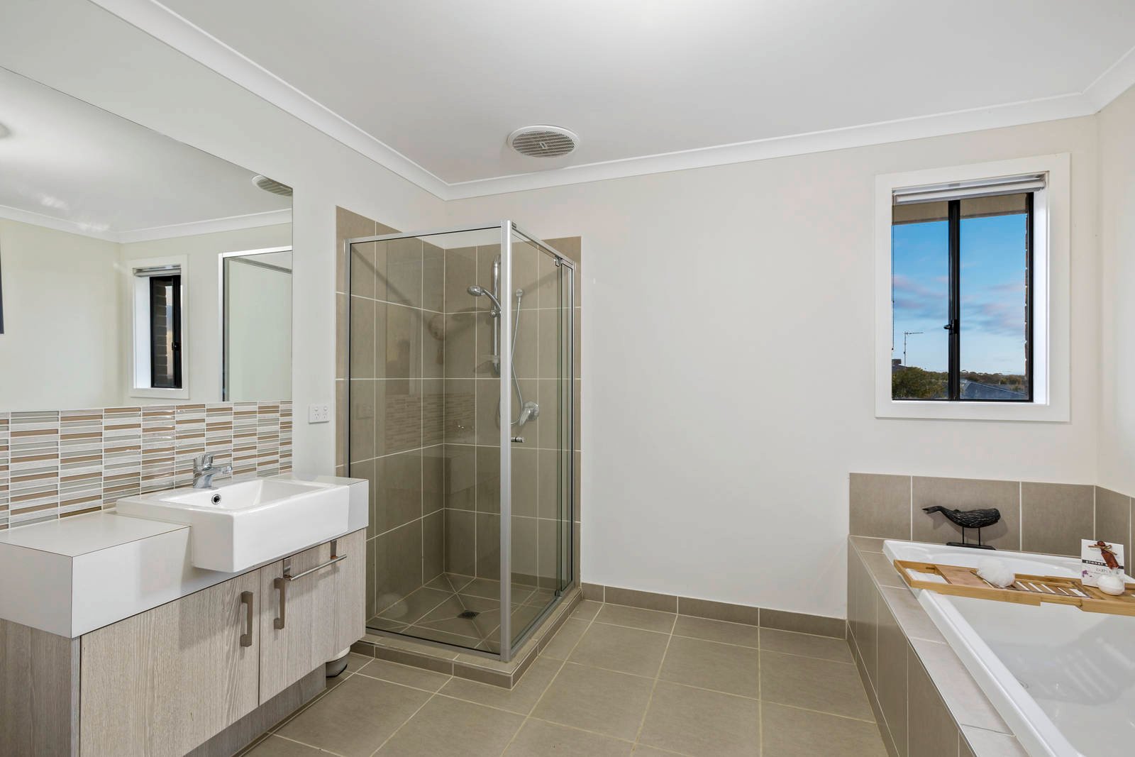 Property Gallery Thumbnail 18