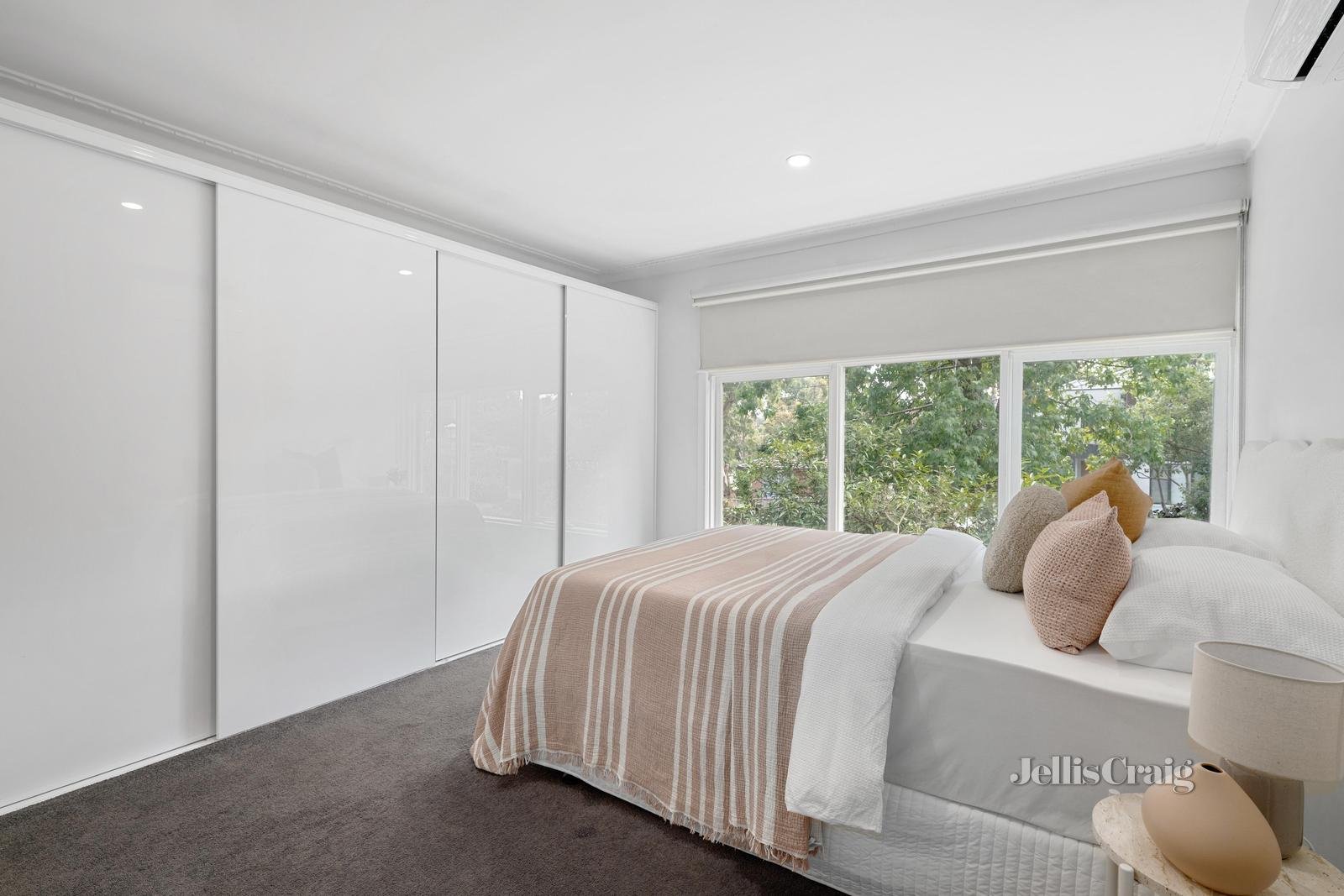 1/4 Judith Court, Mount Waverley image 5