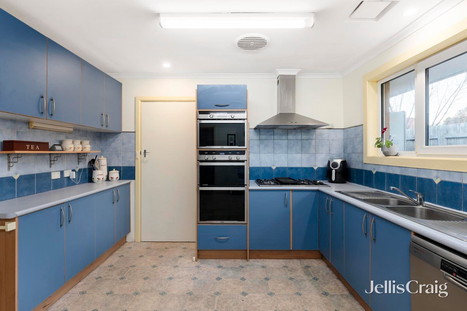 14 Kallay Street, Croydon image 5