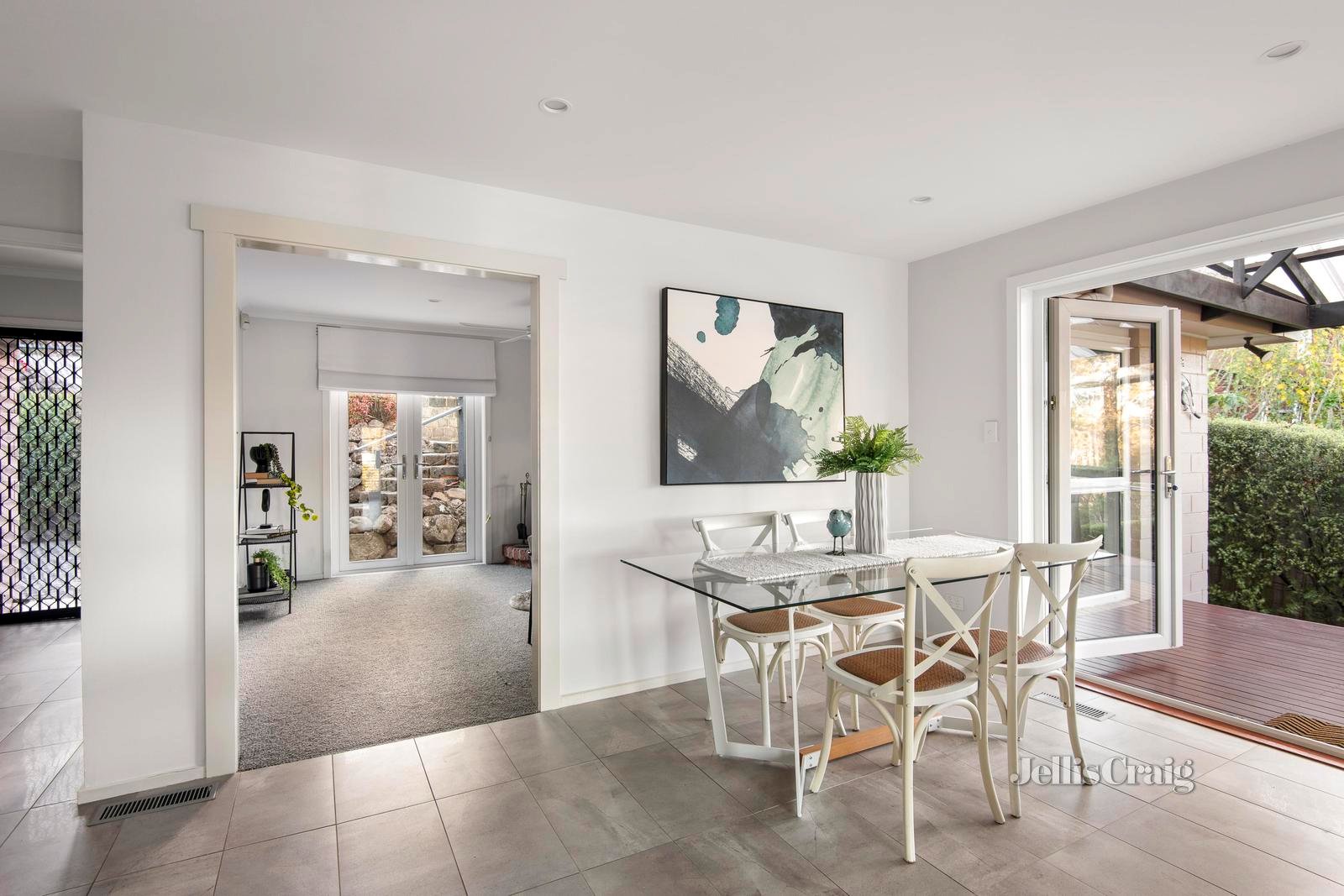 14 Kardinia Drive, Yallambie image 8