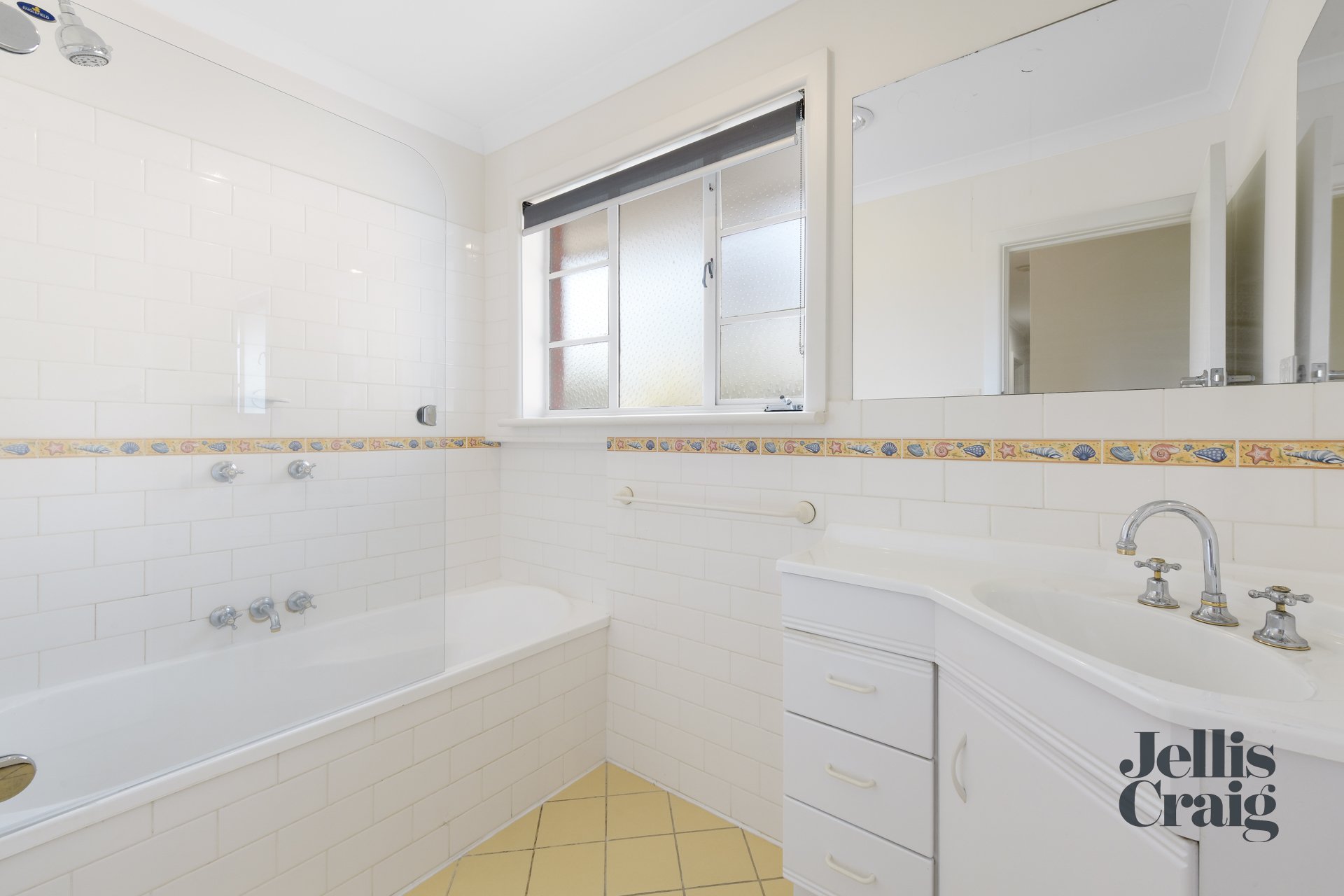 14 Kauri Grove, Glen&nbsp;Waverley image 7