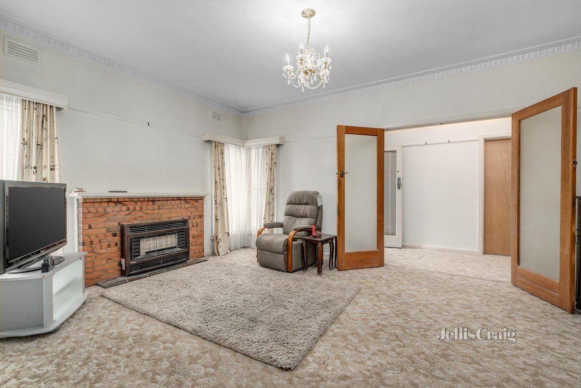 14 Kemp Avenue, Mount&nbsp;Waverley image 2