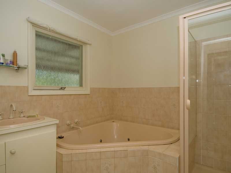 14 Kensington Road, Leopold image 5