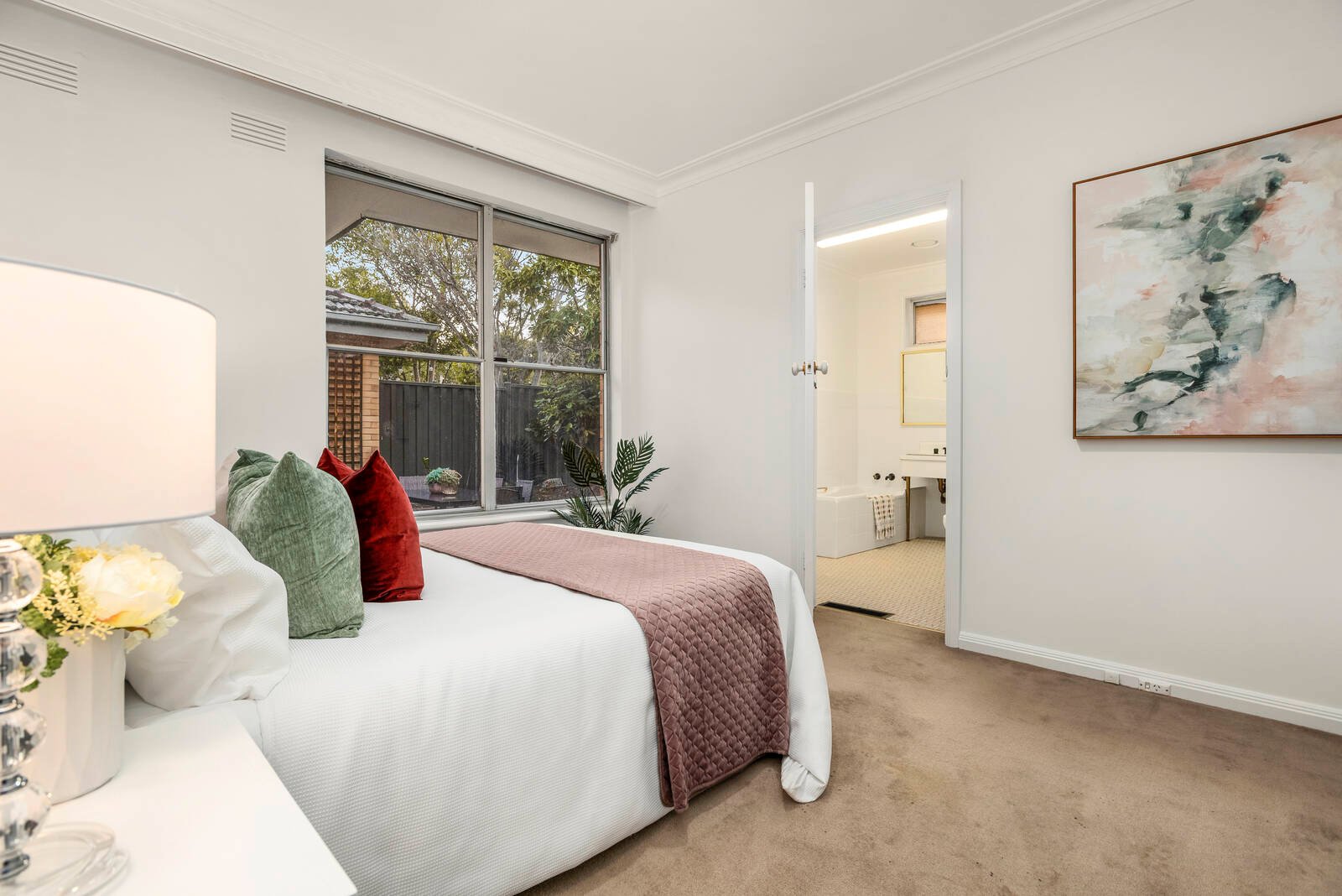Property Gallery Thumbnail 7