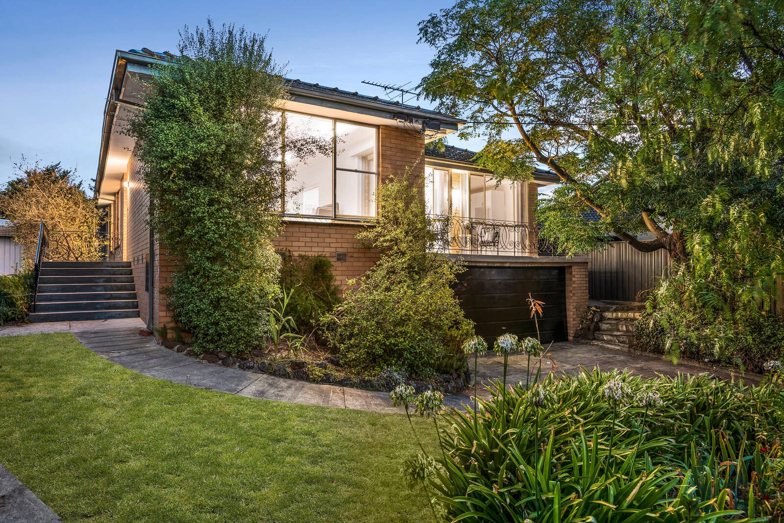 Property Gallery Thumbnail 12