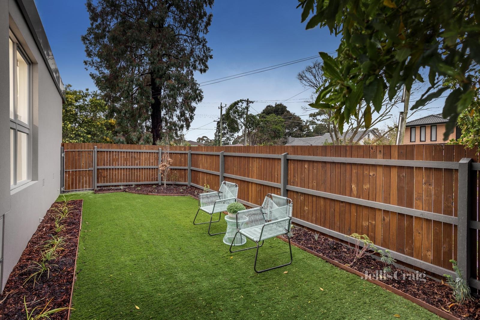 1/4 Kinkora Road, Blackburn image 6