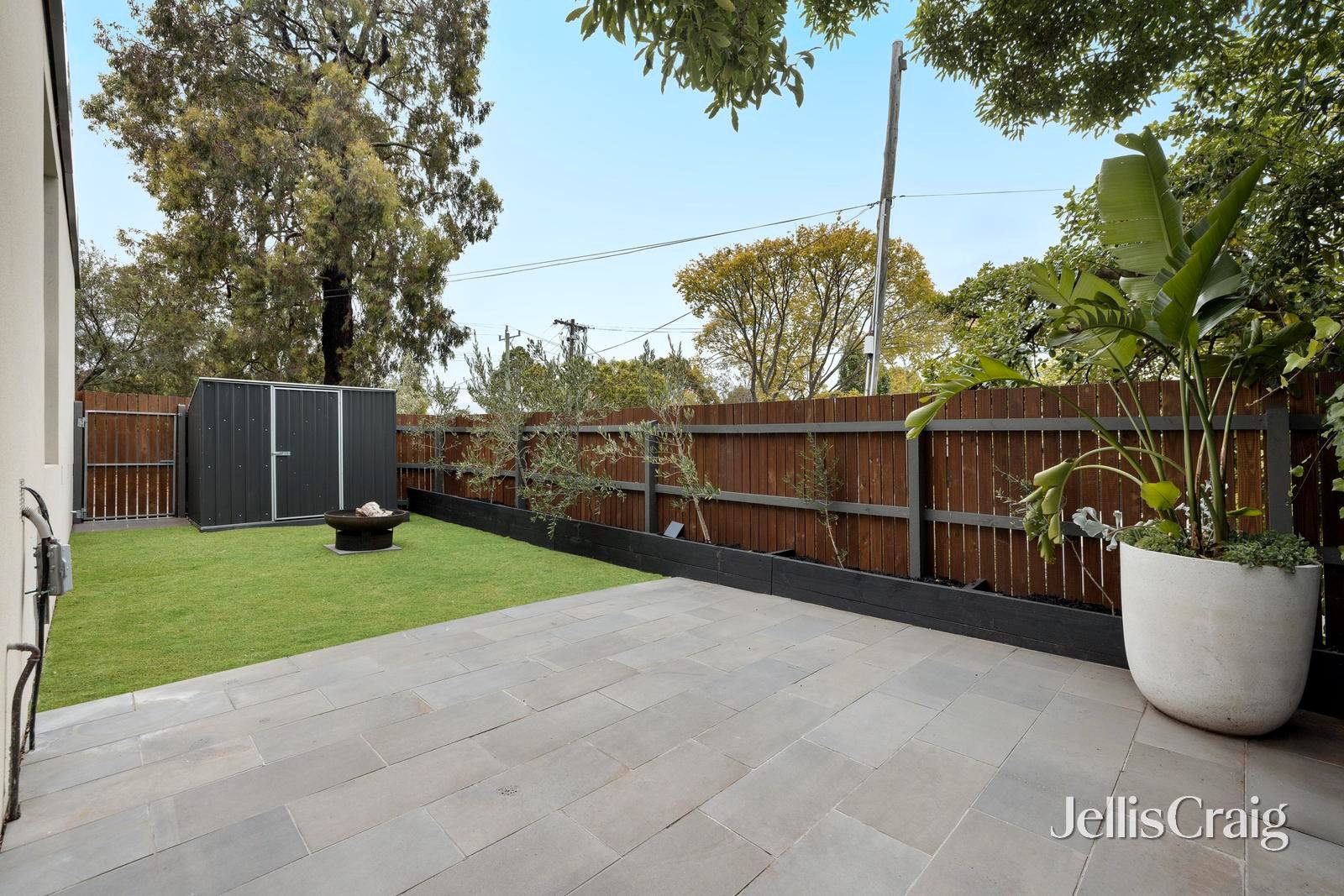 1/4 Kinkora Road, Blackburn image 6