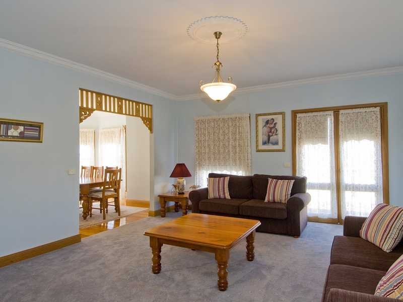 14 Kirami Court, Wandana Heights image 5