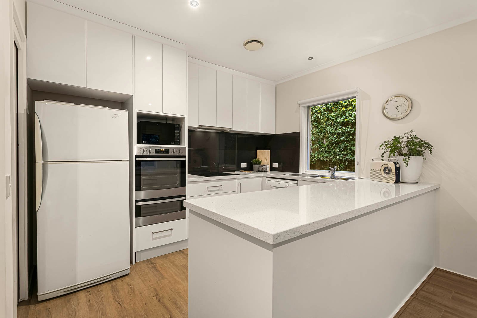 Property Gallery Thumbnail 6