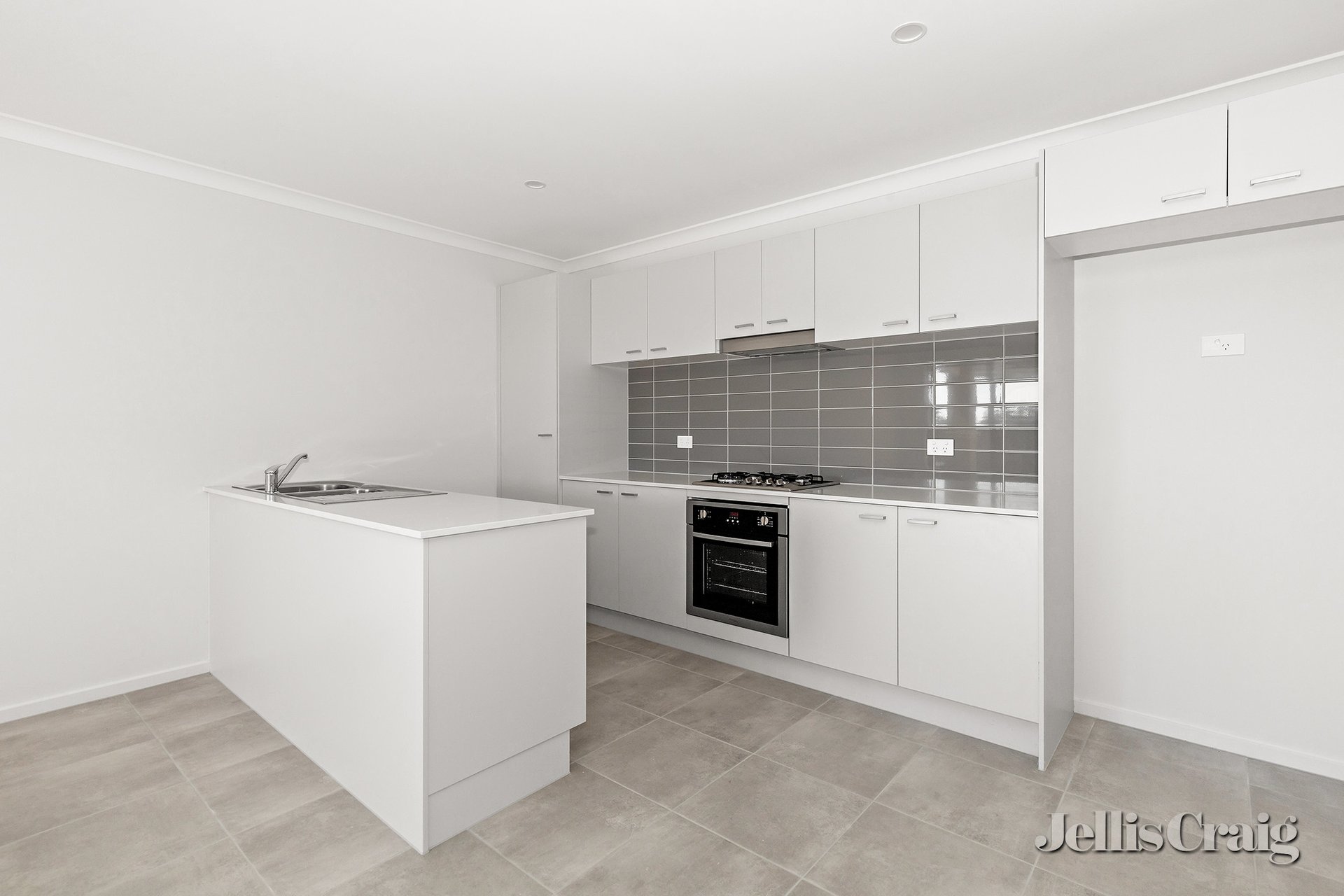 14 Kite Street, Winter&nbsp;Valley image 2