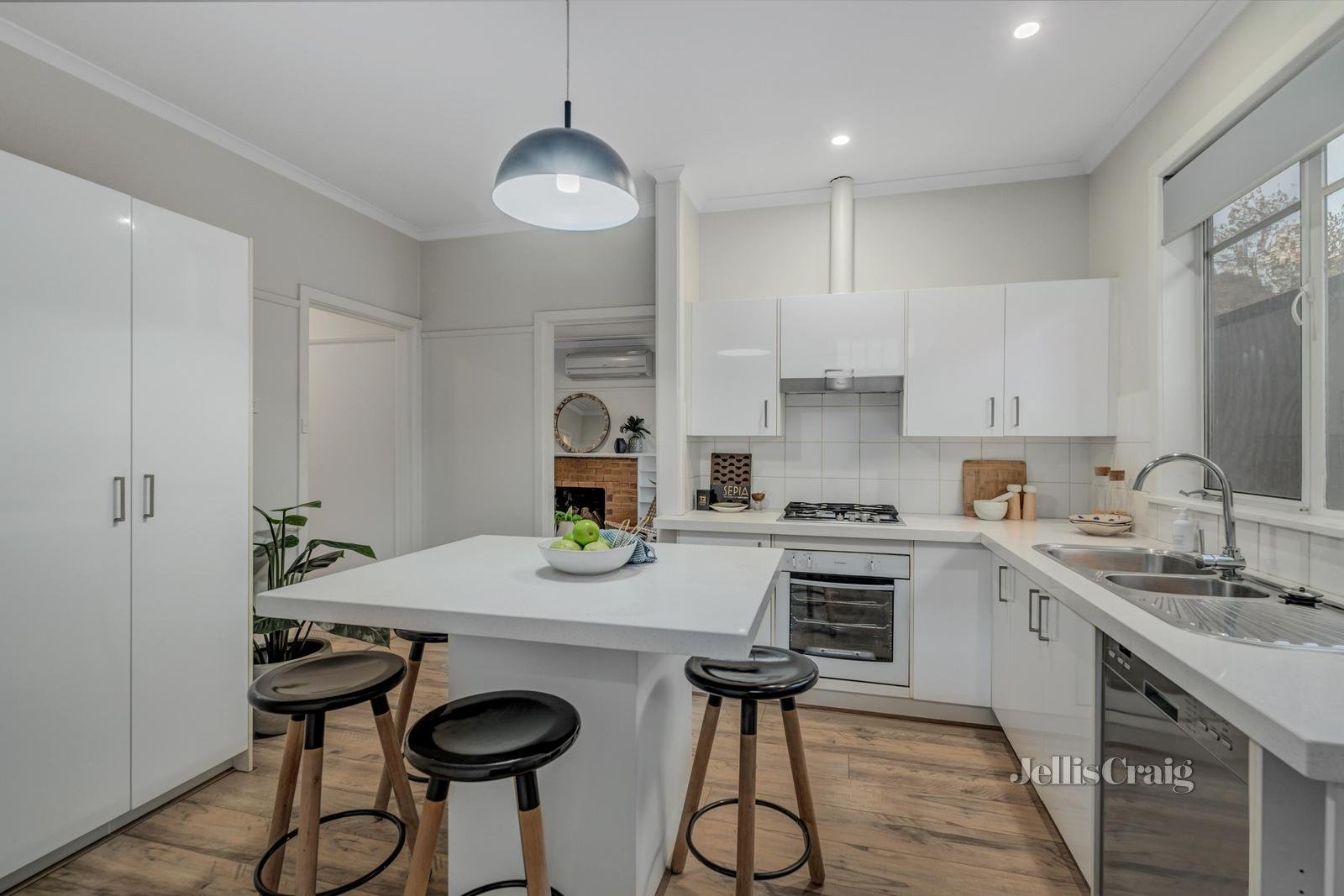 14 Kneale Drive, Box Hill North image 4