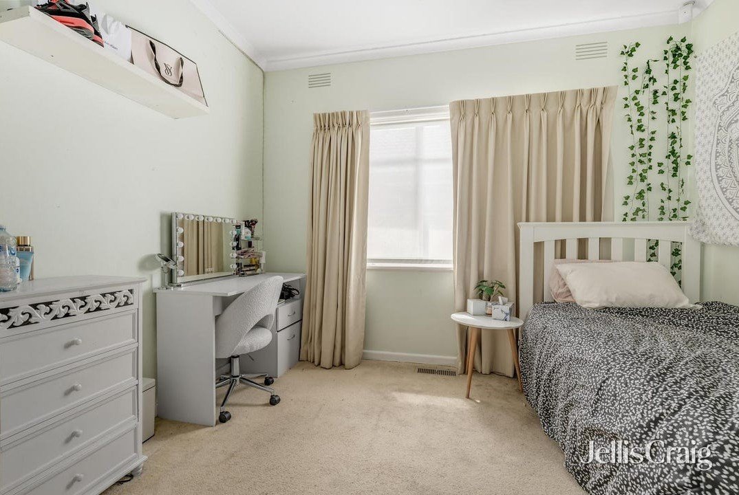 14 Kurrajong Avenue, Glen&nbsp;Waverley image 9