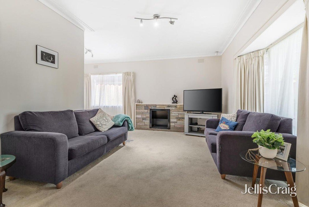 14 Kurrajong Avenue, Glen&nbsp;Waverley image 2