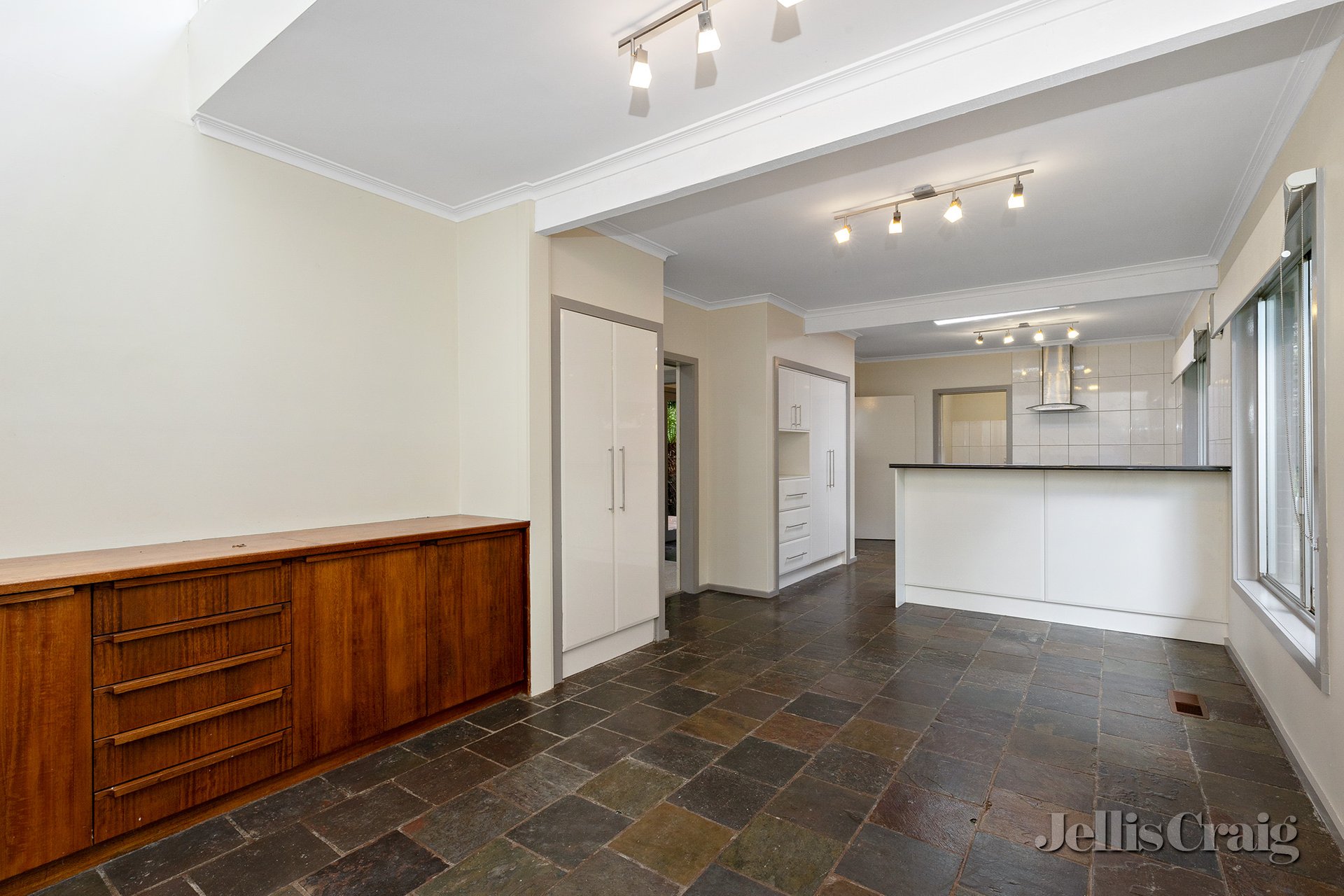 14 Landale Avenue, Mount Clear image 3