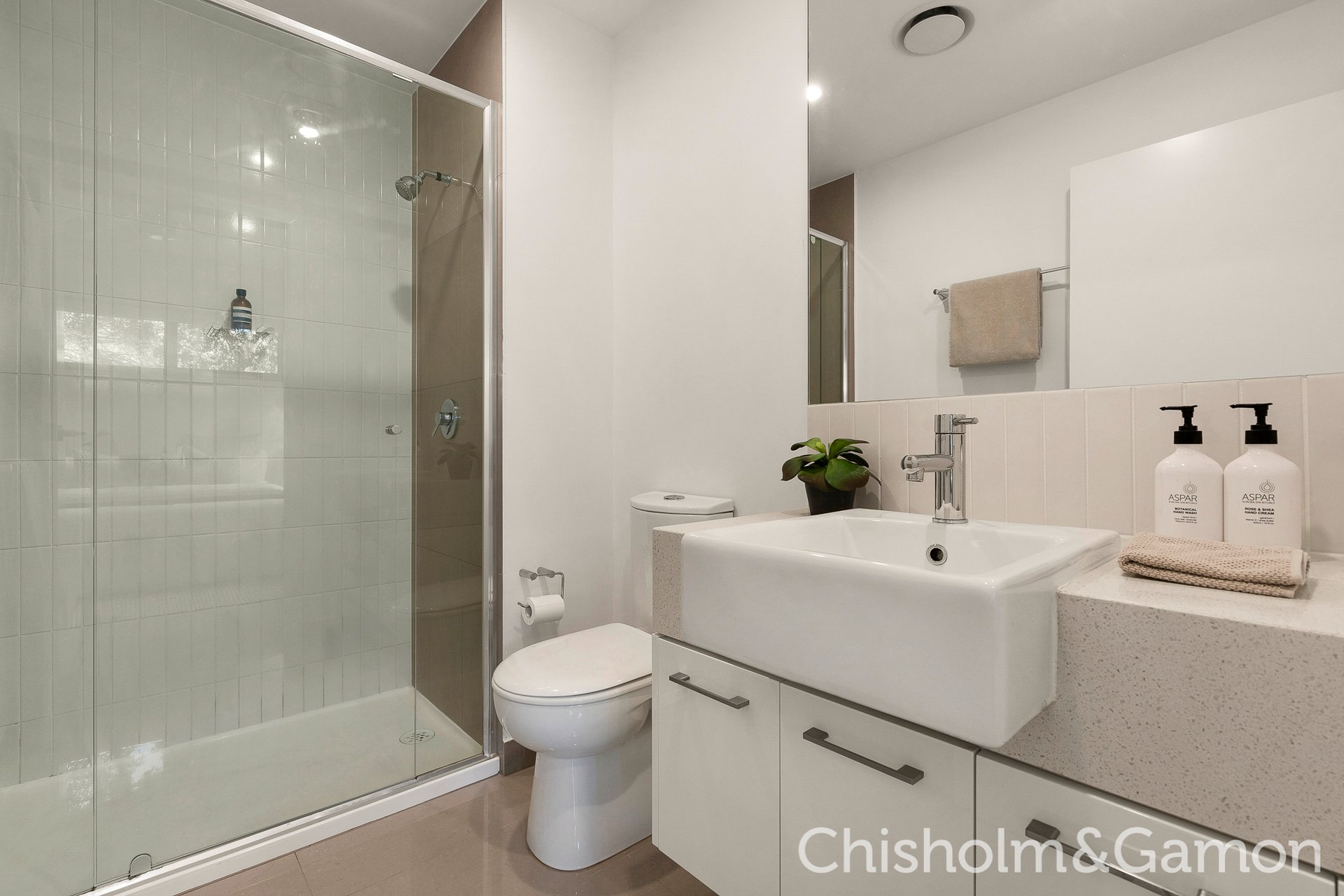1/4 Lansdowne Road, St Kilda East image 9