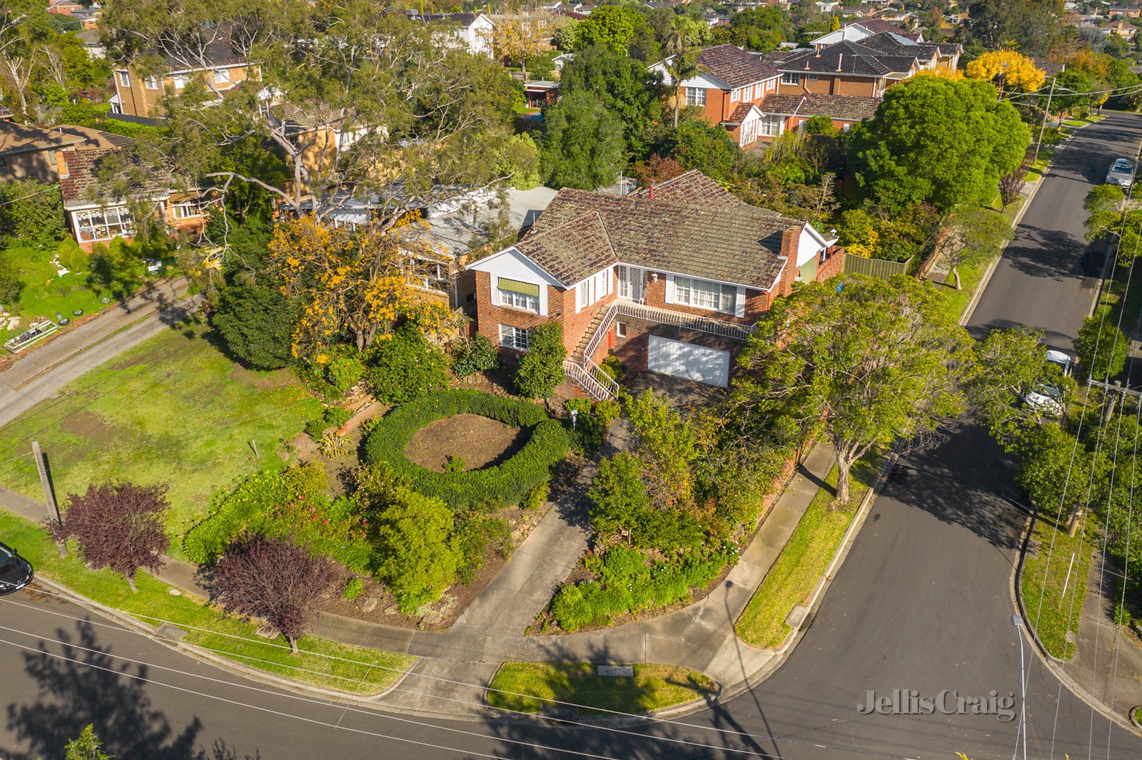 14 Larbert Avenue, Balwyn North image 4